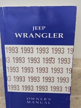1993 Jeep Wrangler Blue and White Owner's Guide